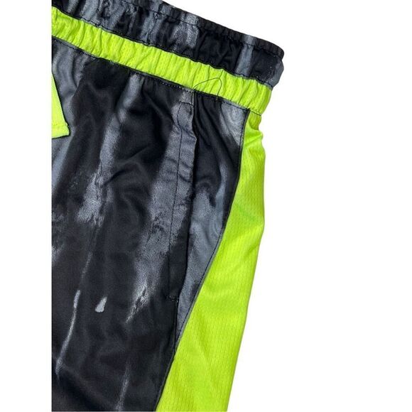 Russell Boys Sports Athletic Dri-Power 360 Green Gray Shorts Sz XL(14-16) NWOT - Picture 3 of 11